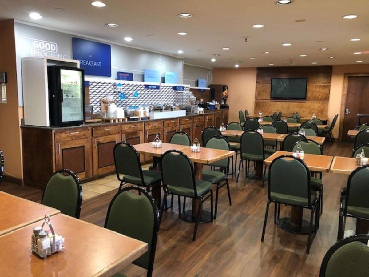 阿尔伯克基I40尤班克斯贝斯特韦斯特定留Plus酒店 外观 照片
